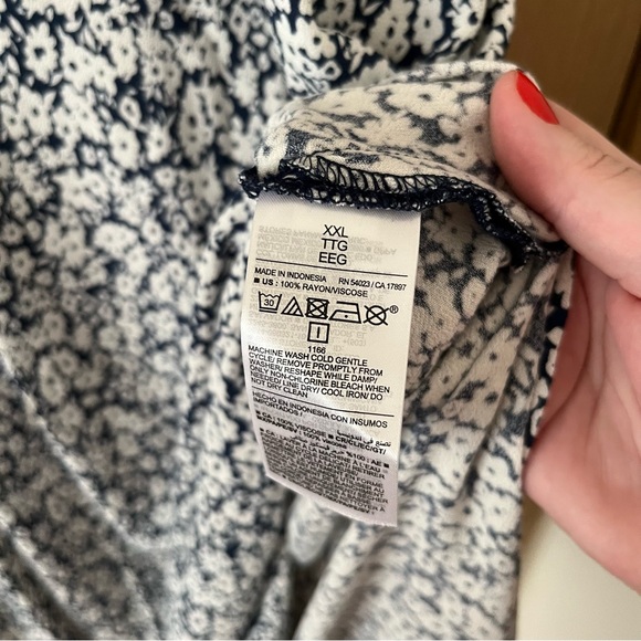 NWT Old Navy High-Waisted Midi Slip Skirt | Blue Ditsy Floral XXL - Picture 9 of 11